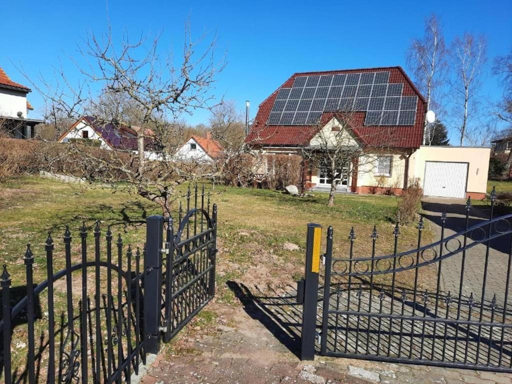 Ferienwohnung Karnitz Im Herzen Von Ruegen Extérieur photo