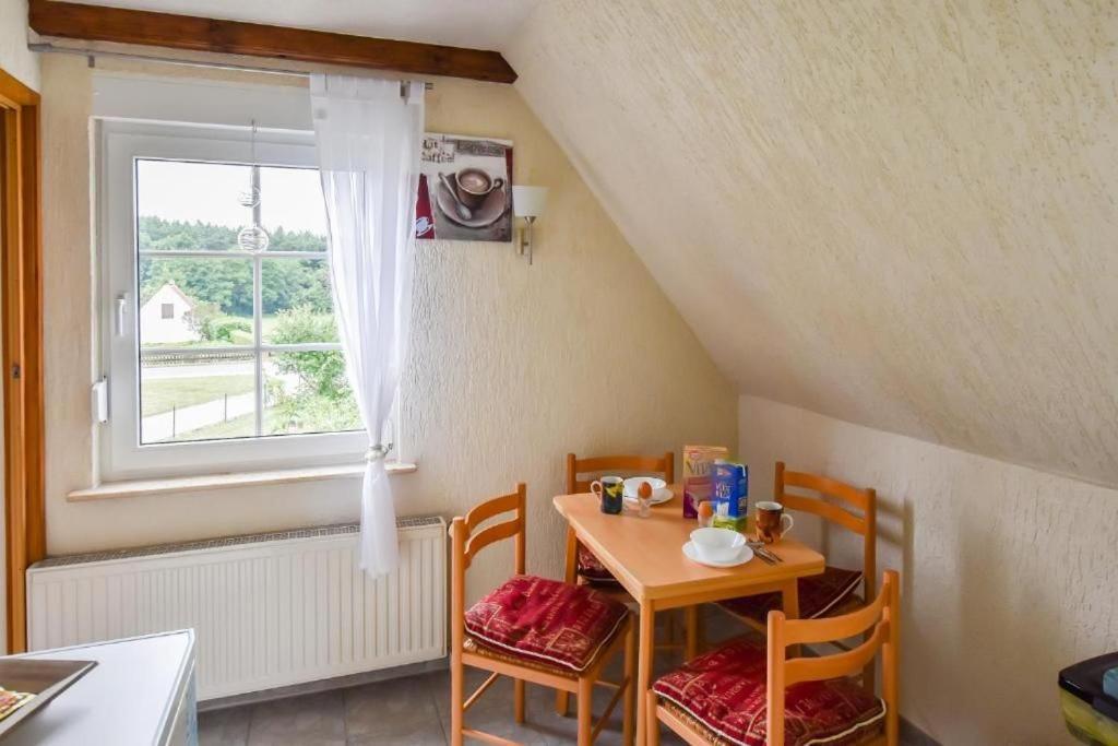 Ferienwohnung Karnitz Im Herzen Von Ruegen Extérieur photo